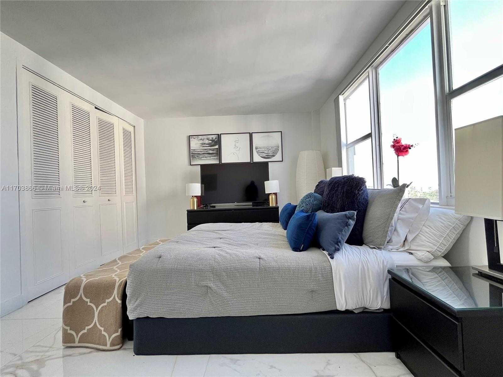 Small Image of 9195 COLLINS AVE #1013, Surfside Number 11