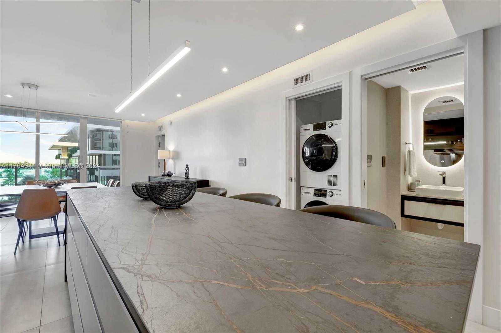 Small Image of 2301 COLLINS AVE #634/635, Miami Beach Number 8
