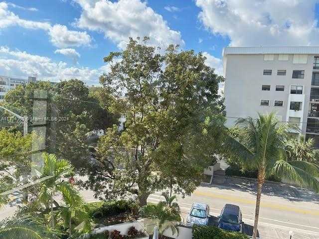 Small Image of 1075 93RD ST #401, Bay Harbor Islands Number 10