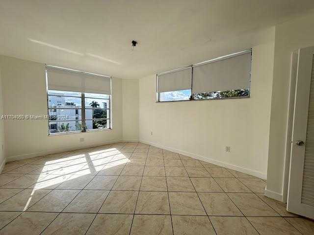 Small Image of 1075 93RD ST #401, Bay Harbor Islands Number 11