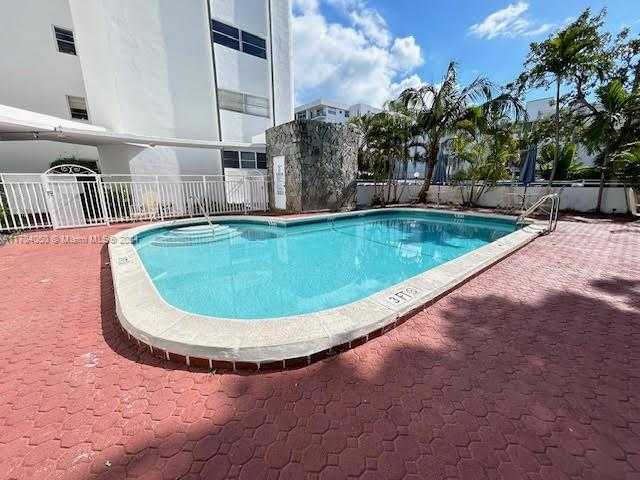 Small Image of 1075 93RD ST #401, Bay Harbor Islands Number 28