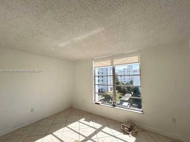 Small Image of 1075 93RD ST #401, Bay Harbor Islands Number 51