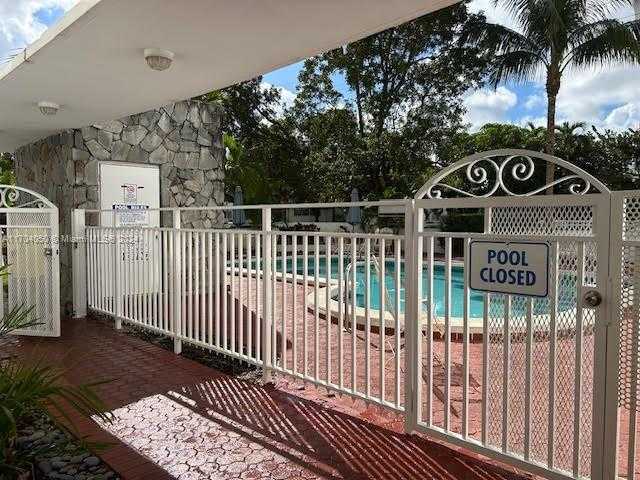 Small Image of 1075 93RD ST #401, Bay Harbor Islands Number 52
