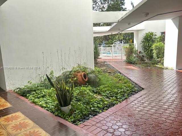 Small Image of 1075 93RD ST #401, Bay Harbor Islands Number 54