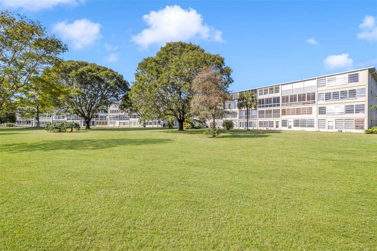 Small Image of 3029 BERKSHIRE B #3029, Deerfield Beach Number 28