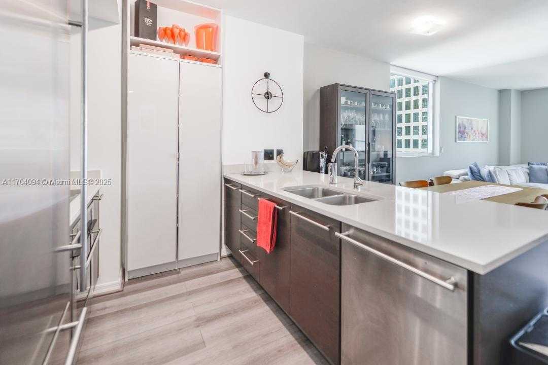 Small Image of 55 SOUTH EAST 6TH ST #2110, Miami Number 9