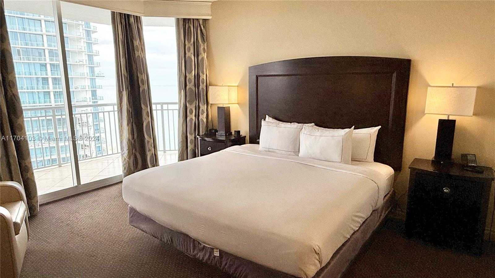 Small Image of 17375 COLLINS AVE #2406, Sunny Isles Beach Number 22