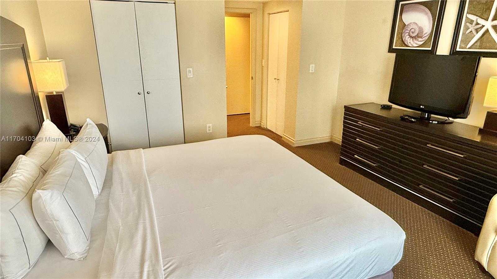 Small Image of 17375 COLLINS AVE #2406, Sunny Isles Beach Number 25