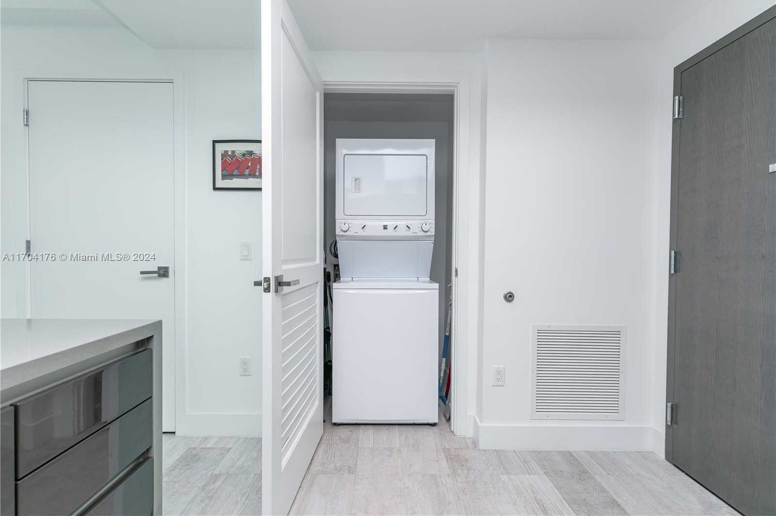 Small Image of 1080 BRICKELL AVE #3602, Miami Number 33