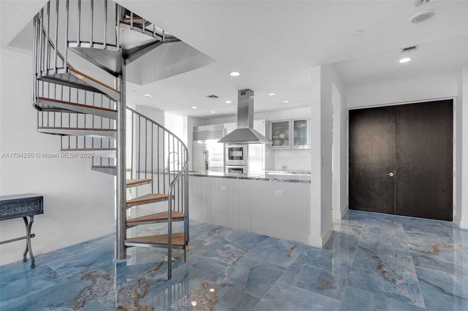 Small Image of 201 AQUA AVE #PH4, Miami Beach Number 12