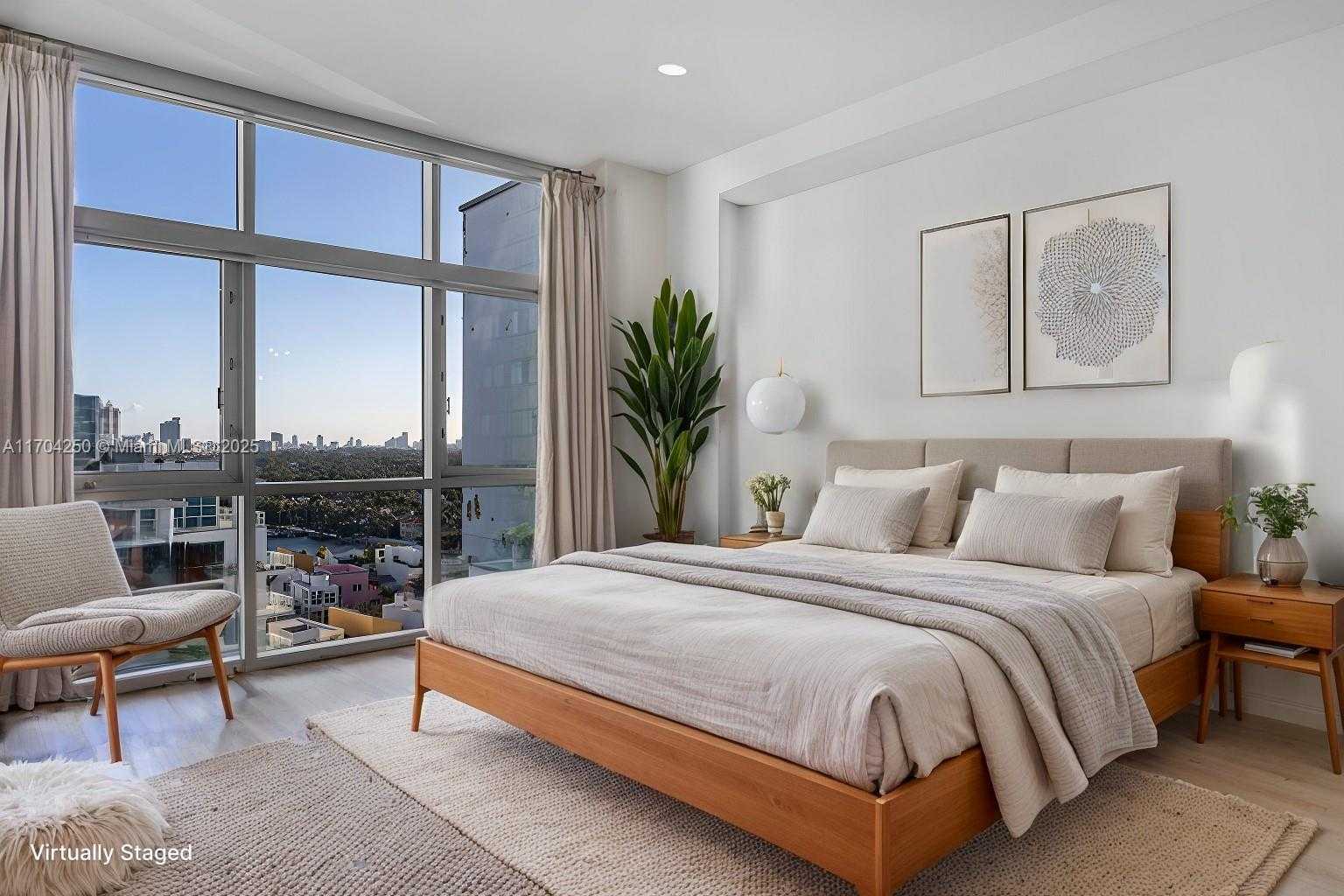 Small Image of 201 AQUA AVE #PH4, Miami Beach Number 2