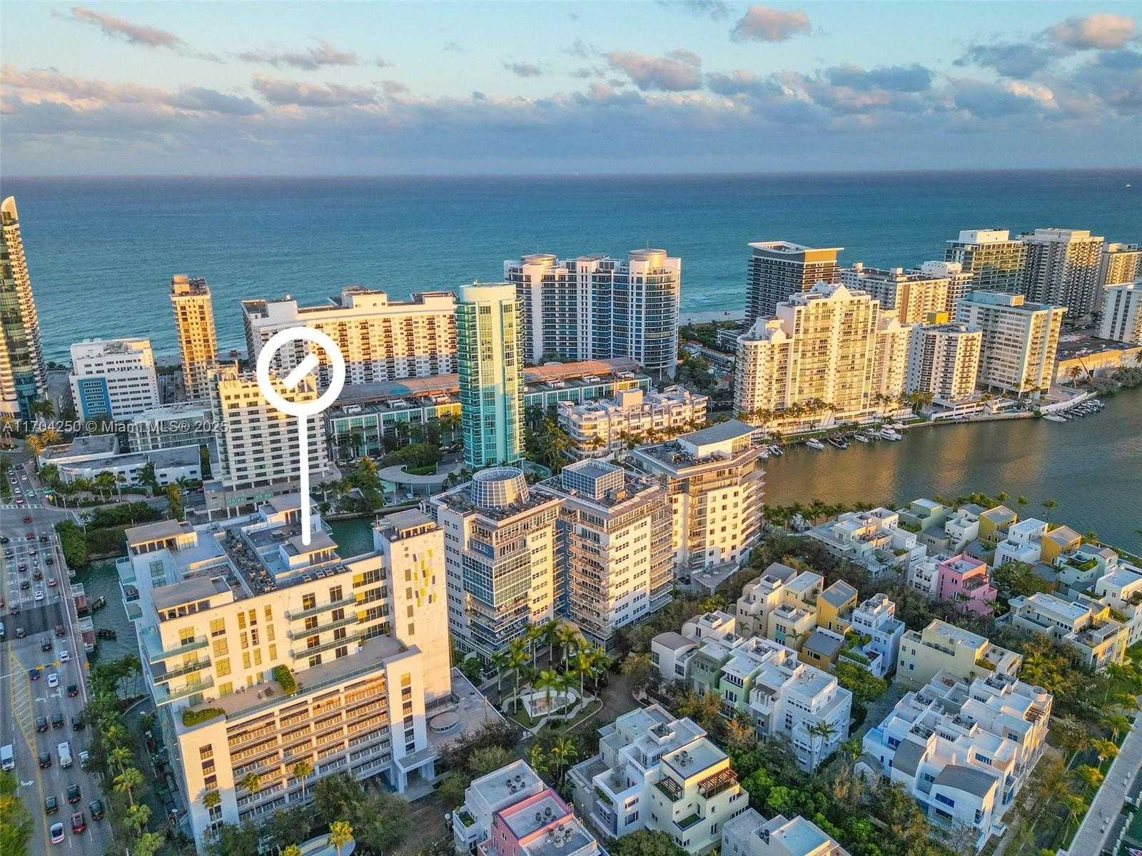 Small Image of 201 AQUA AVE #PH4, Miami Beach Number 22