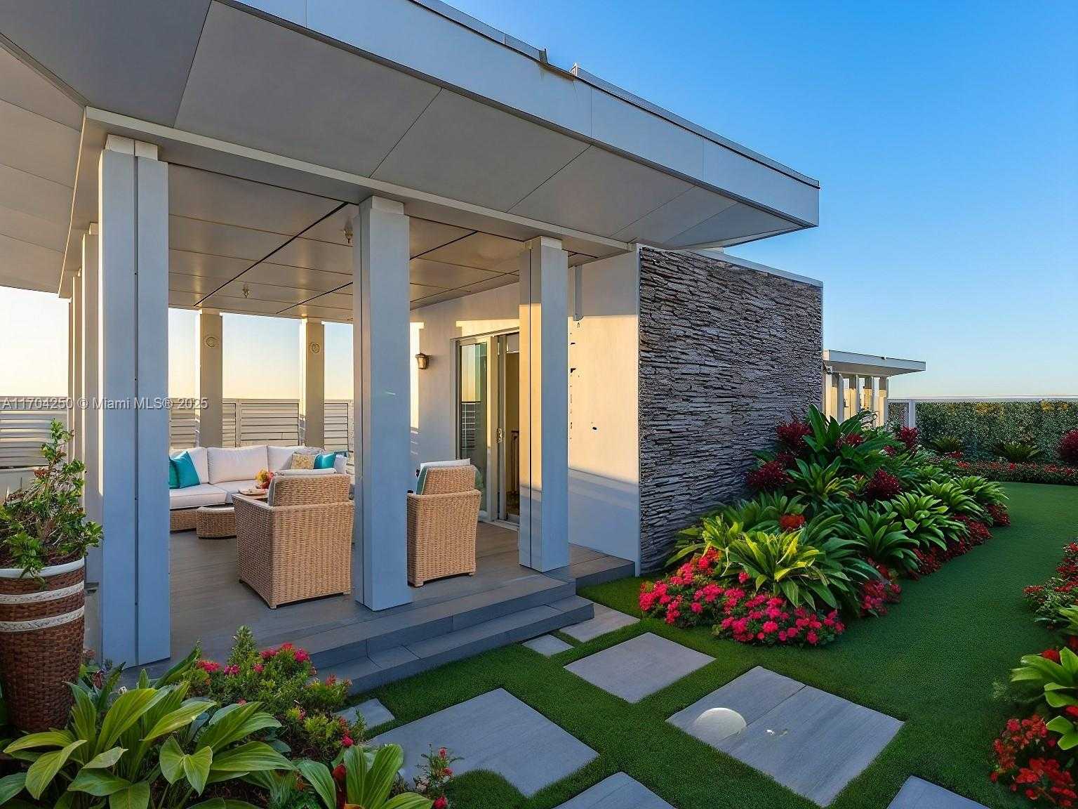 Small Image of 201 AQUA AVE #PH4, Miami Beach Number 4