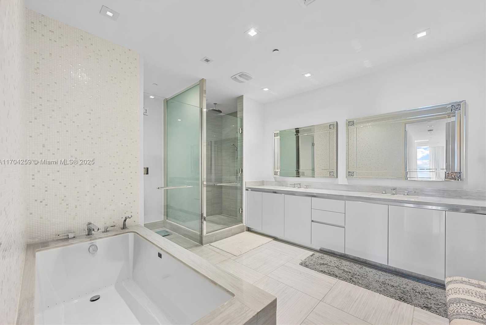 Small Image of 16901 COLLINS AVE #503, Sunny Isles Beach Number 21
