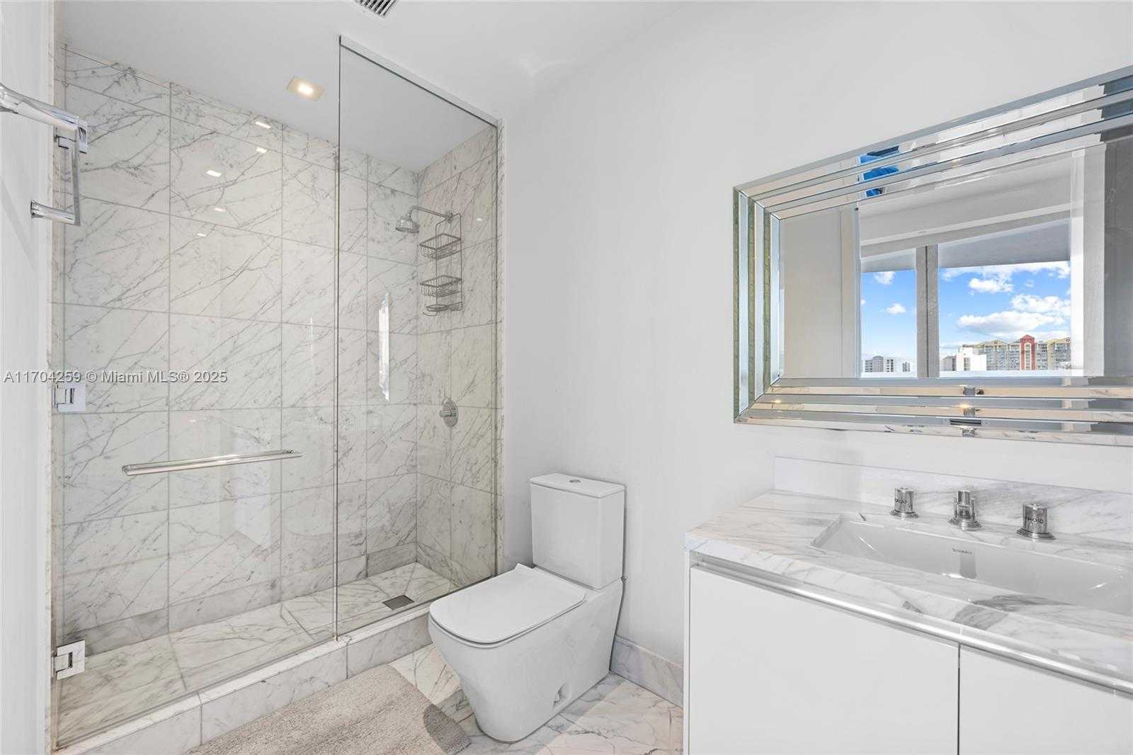 Small Image of 16901 COLLINS AVE #503, Sunny Isles Beach Number 24