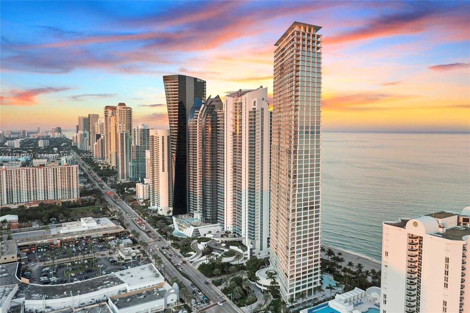 Small Image of 16901 COLLINS AVE #503, Sunny Isles Beach Number 3