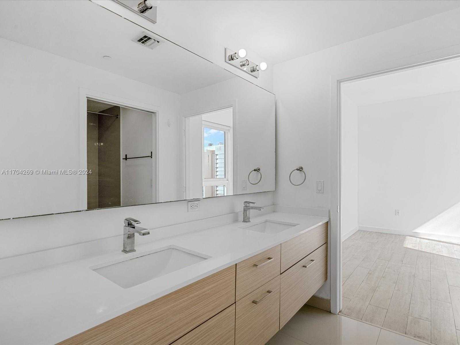 Small Image of 600 NORTH EAST 27TH ST #2505, Miami Number 19