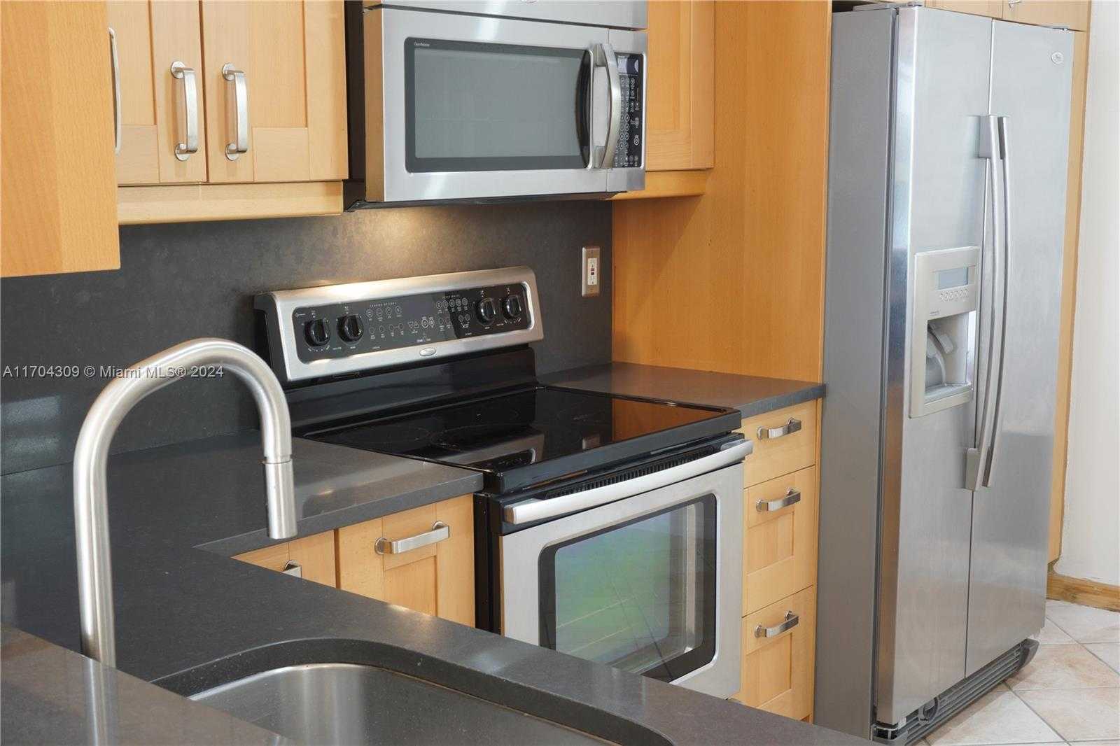 Small Image of 1868 SALERNO CIR #1868, Weston Number 11