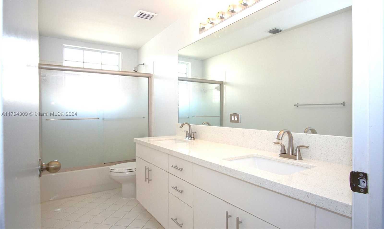 Small Image of 1868 SALERNO CIR #1868, Weston Number 24