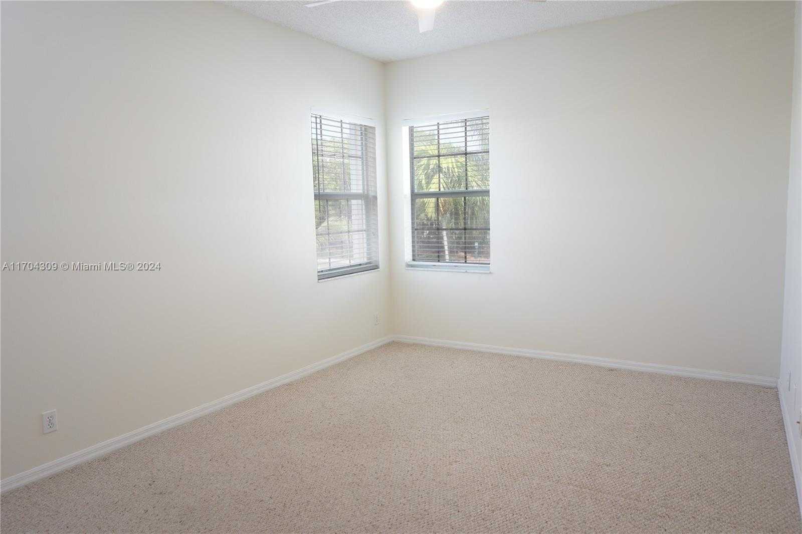 Small Image of 1868 SALERNO CIR #1868, Weston Number 25