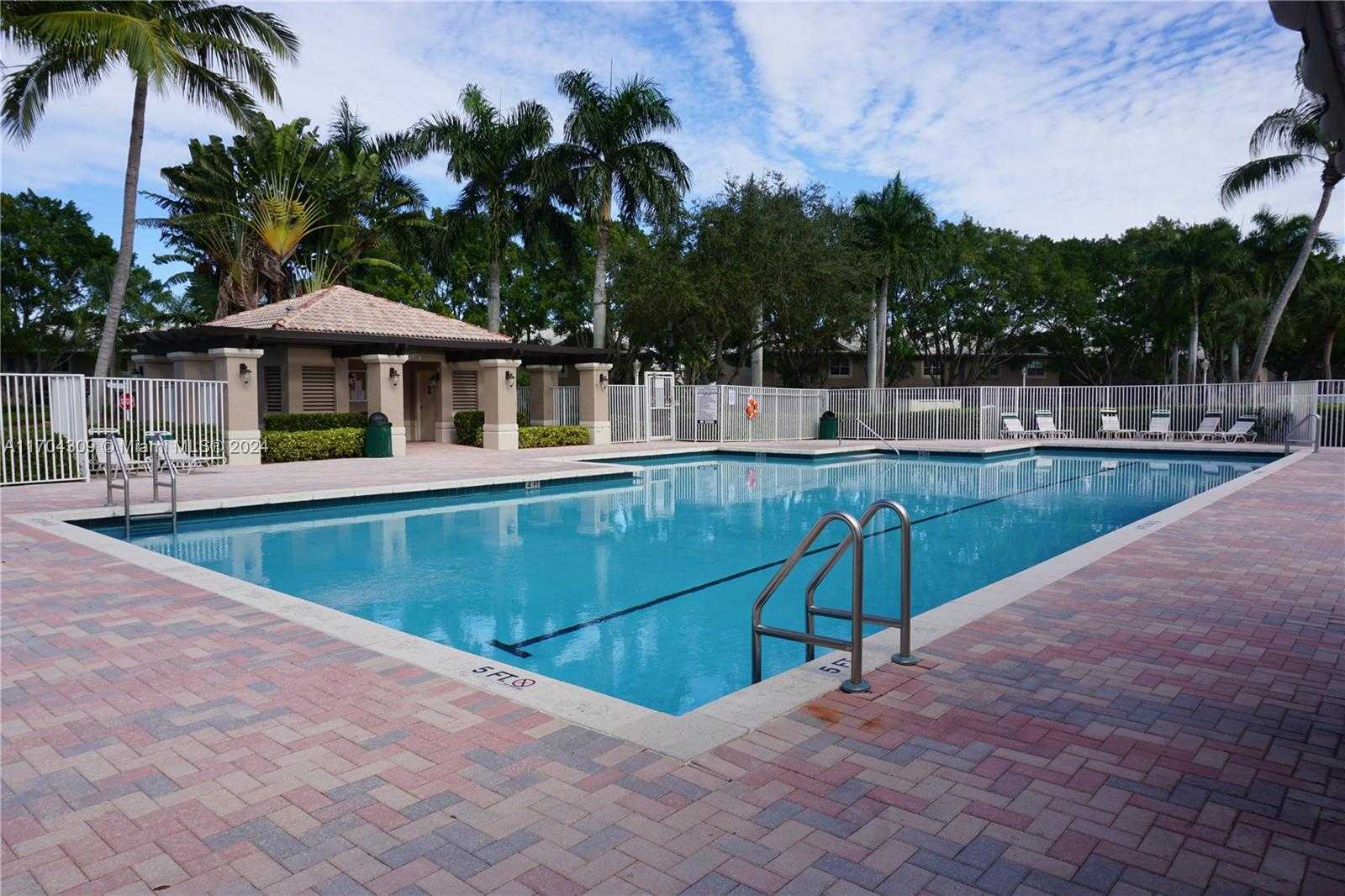 Small Image of 1868 SALERNO CIR #1868, Weston Number 37