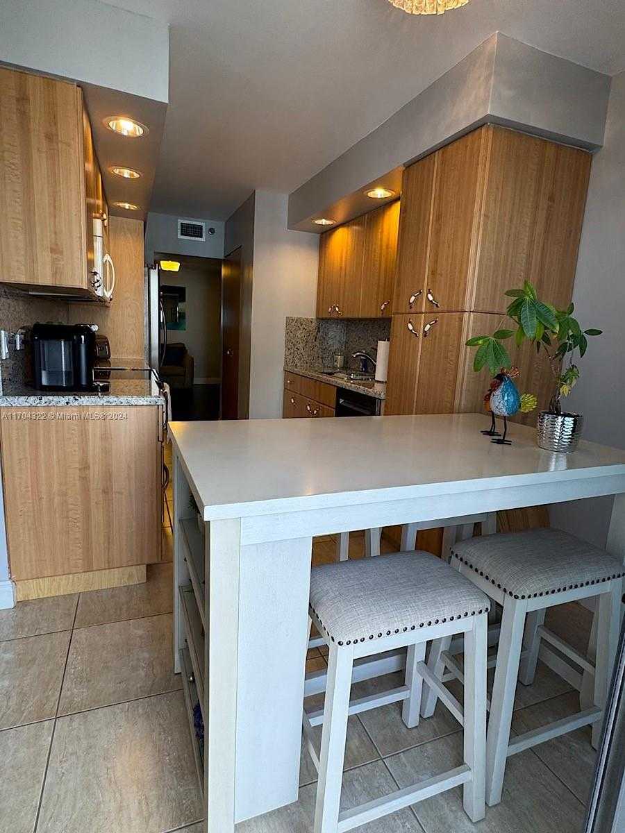 Small Image of 1201 SOUTH OCEAN DR #1609S, Hollywood Number 12