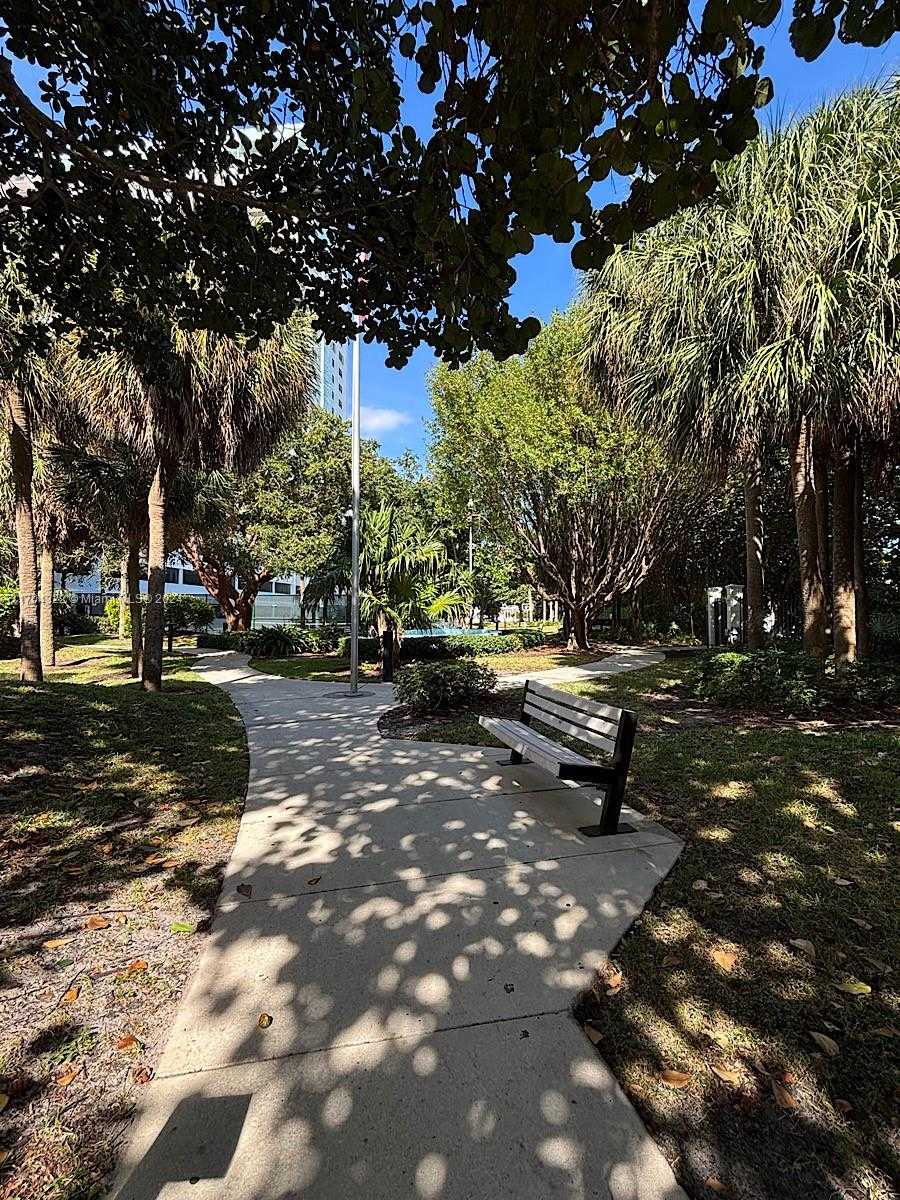 Small Image of 1201 SOUTH OCEAN DR #1609S, Hollywood Number 47