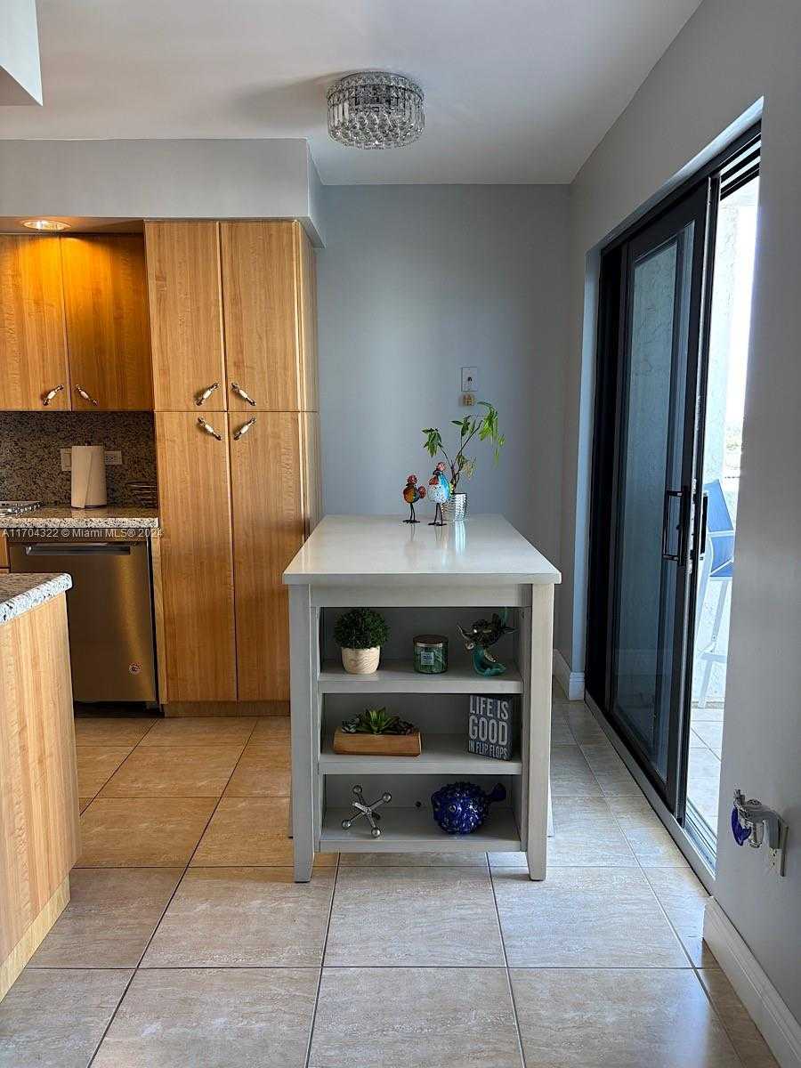 Small Image of 1201 SOUTH OCEAN DR #1609S, Hollywood Number 57
