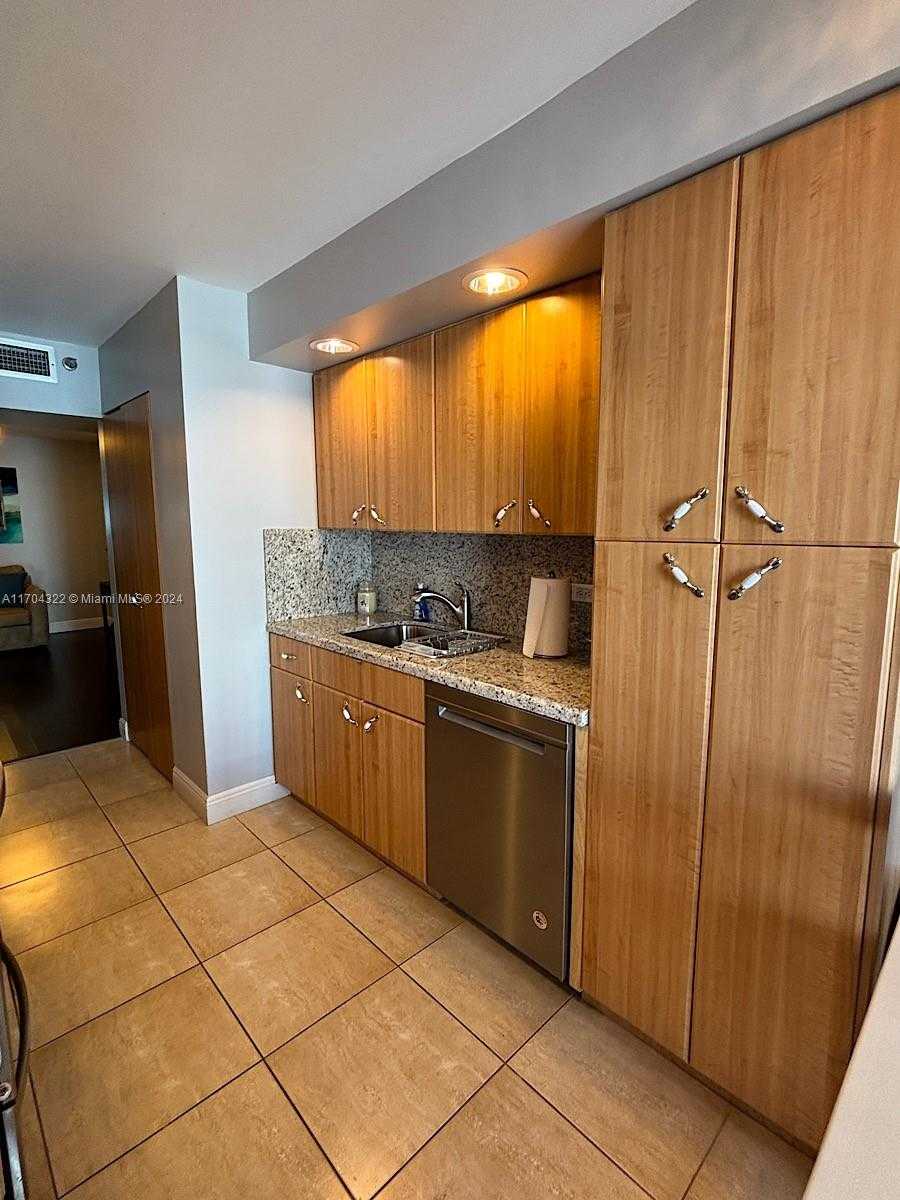 Small Image of 1201 SOUTH OCEAN DR #1609S, Hollywood Number 63