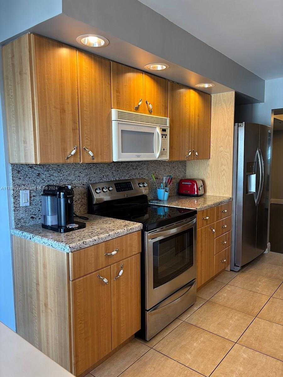 Small Image of 1201 SOUTH OCEAN DR #1609S, Hollywood Number 64