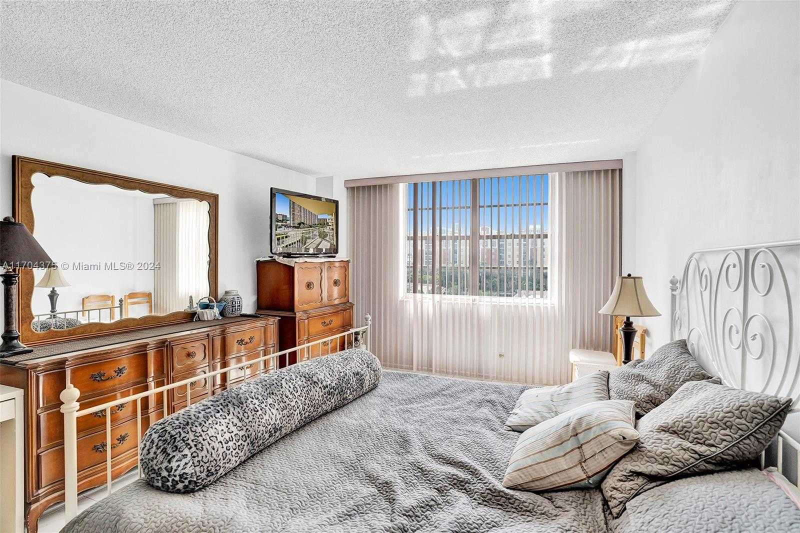 Small Image of 251 174TH ST #415, Sunny Isles Beach Number 9