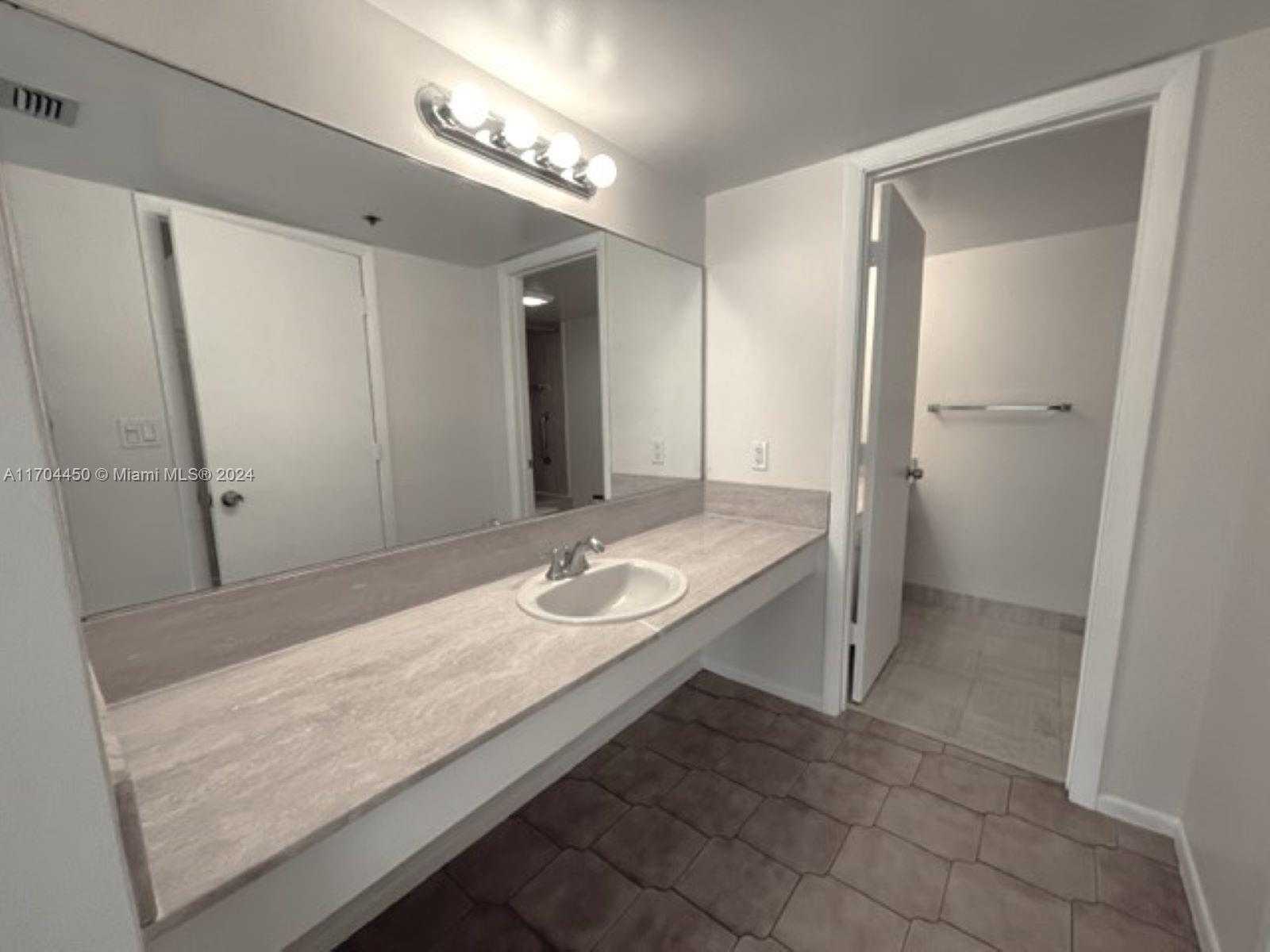 Small Image of 1201 SOUTH OCEAN DR #206S, Hollywood Number 11