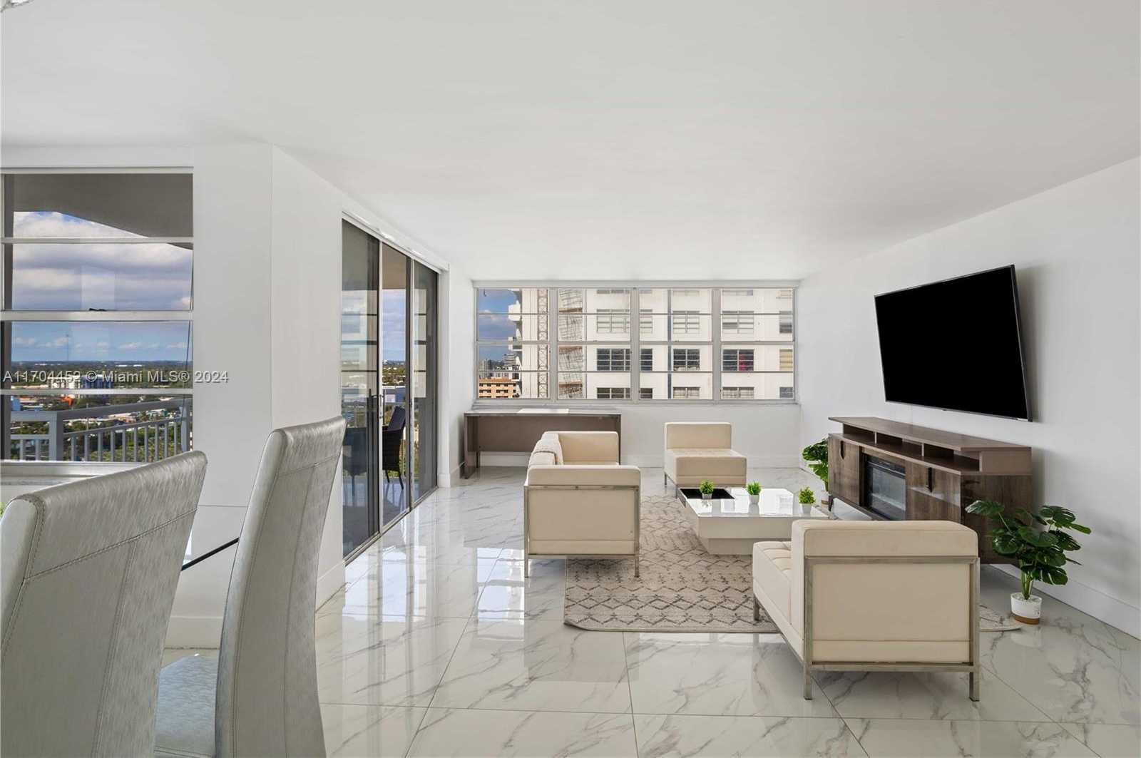 Small Image of 18051 BISCAYNE BLVD #1904-1, Aventura Number 3
