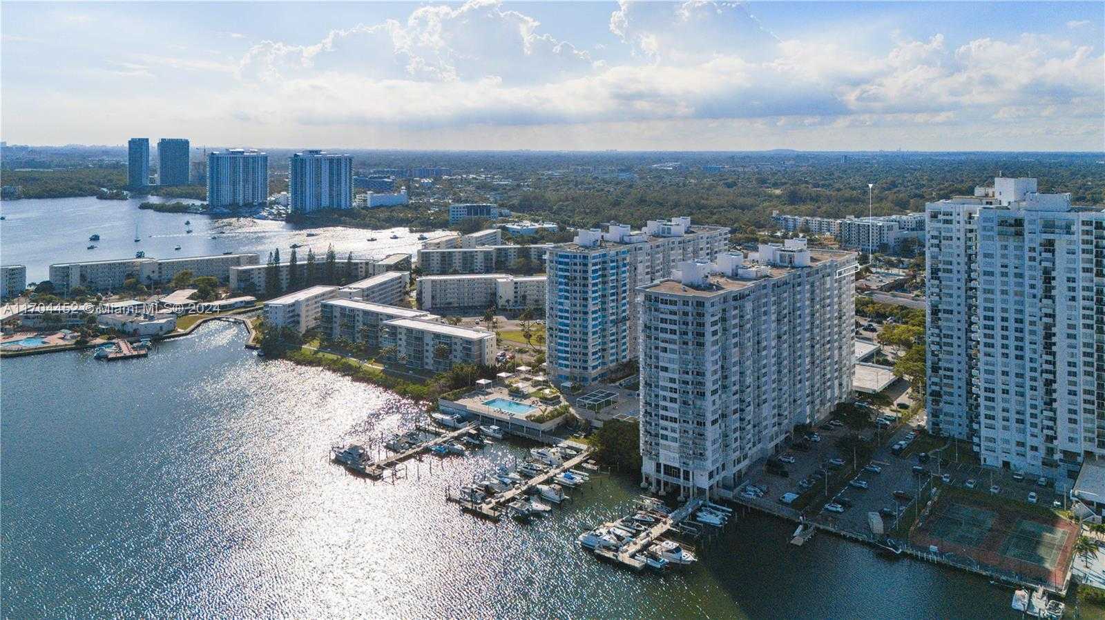 Small Image of 18051 BISCAYNE BLVD #1904-1, Aventura Number 32