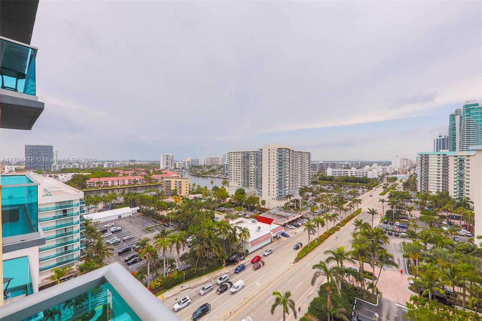 Small Image of 4001 SOUTH OCEAN DR #15H, Hollywood Number 3
