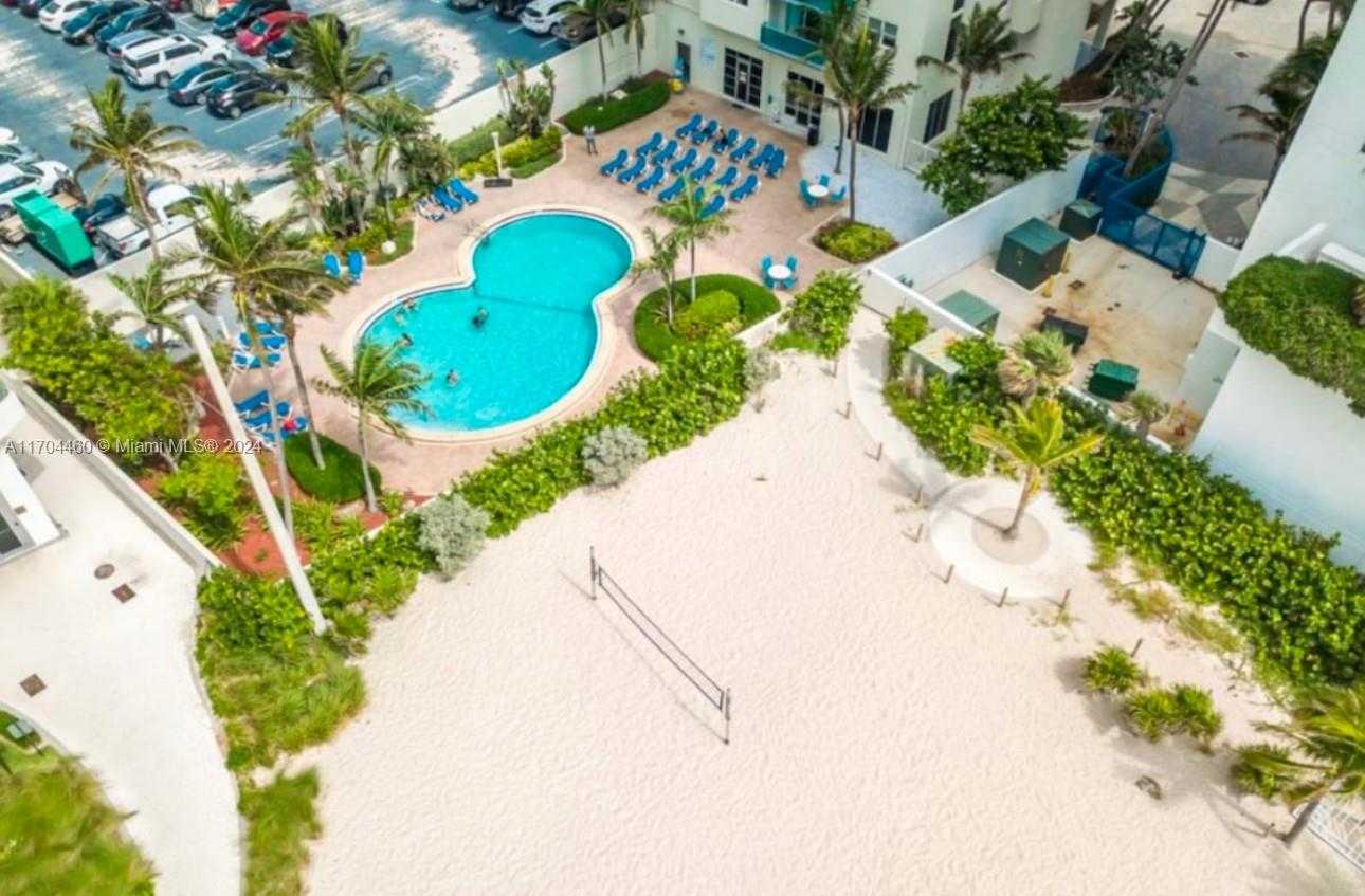 Small Image of 4001 SOUTH OCEAN DR #PH3, Hollywood Number 31