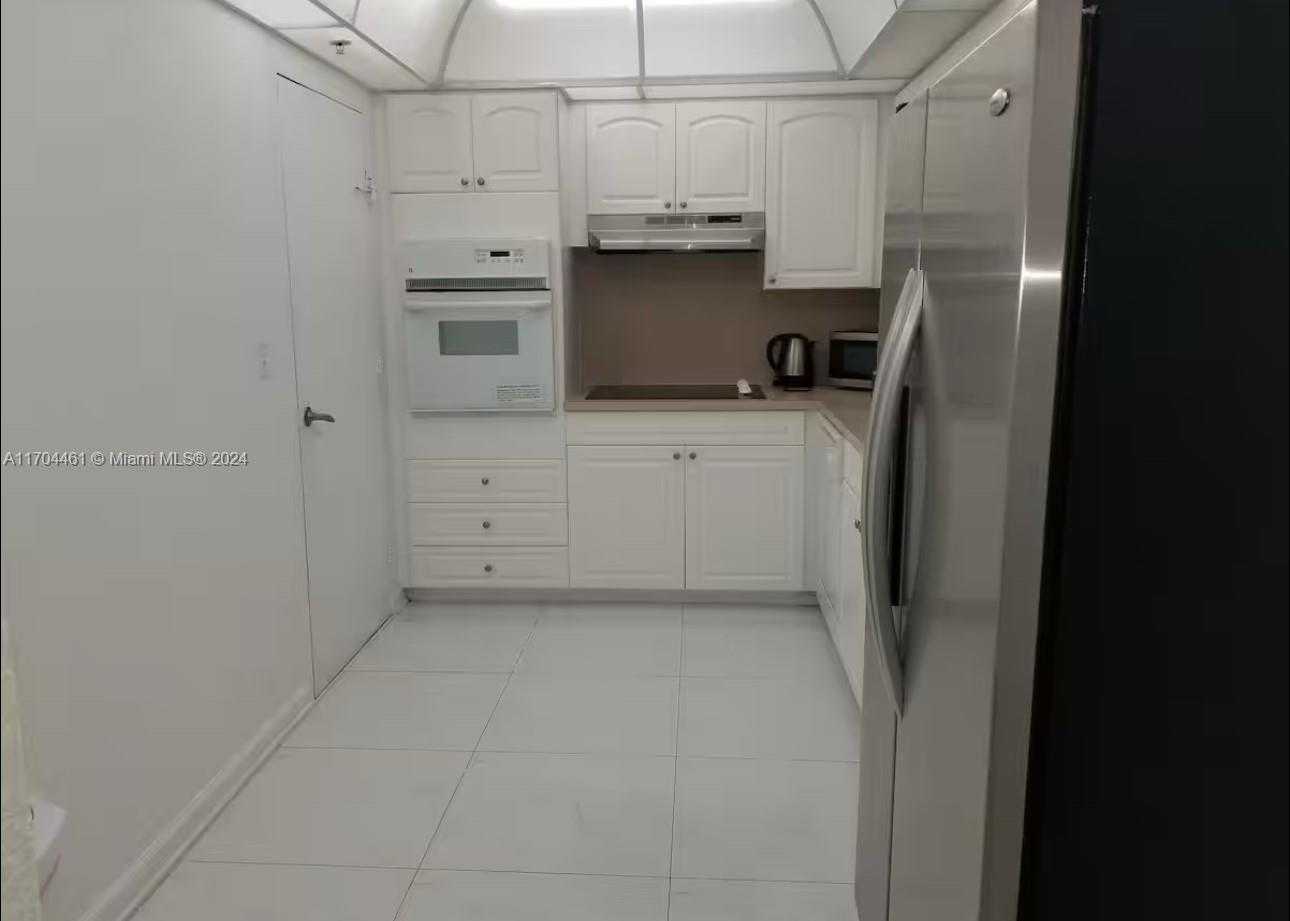 Small Image of 4001 SOUTH OCEAN DR #4D, Hollywood Number 10