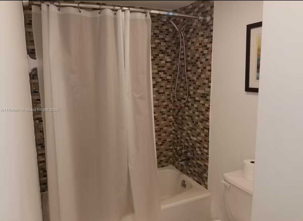 Small Image of 4001 SOUTH OCEAN DR #4D, Hollywood Number 14