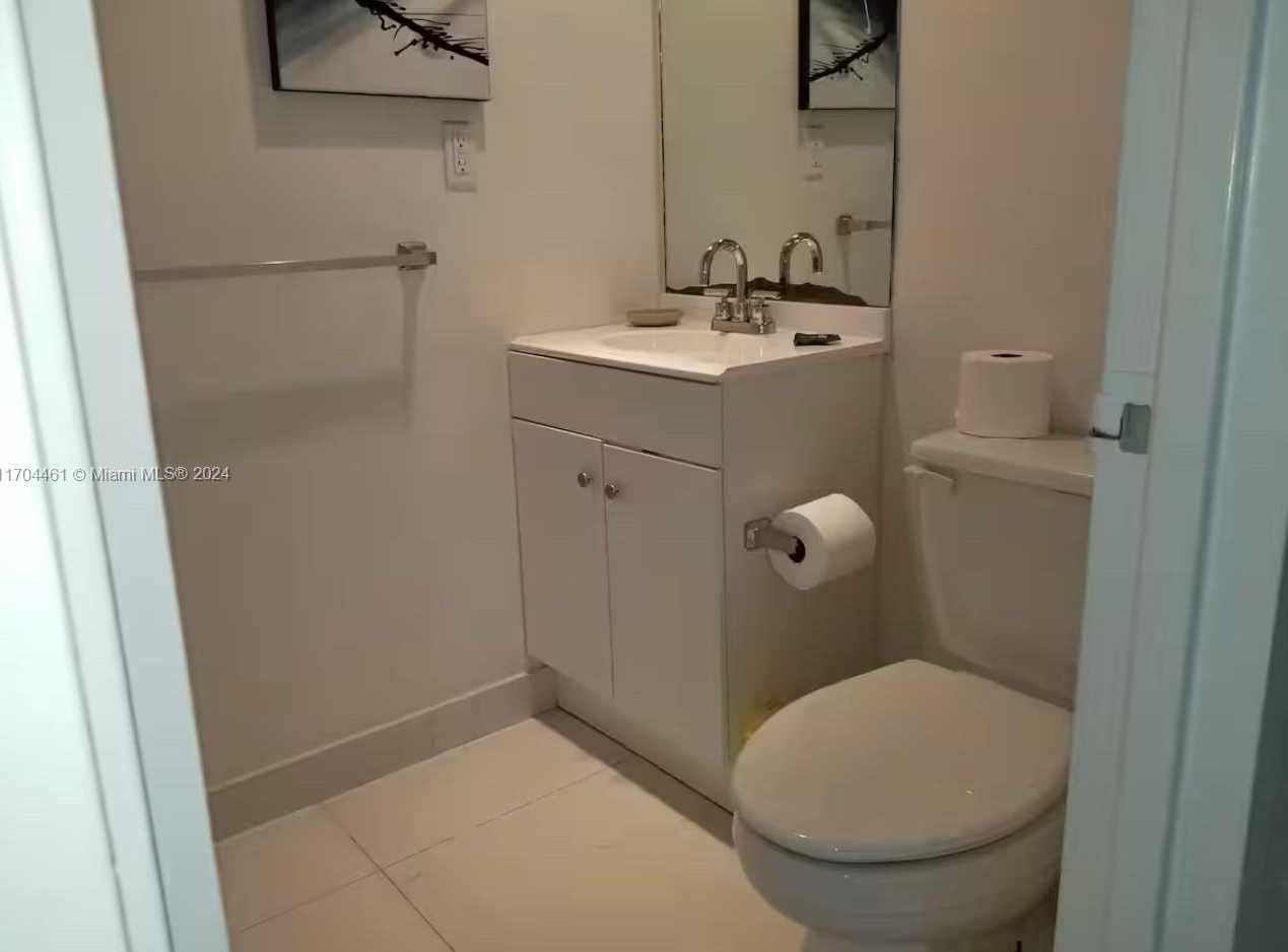 Small Image of 4001 SOUTH OCEAN DR #4D, Hollywood Number 16