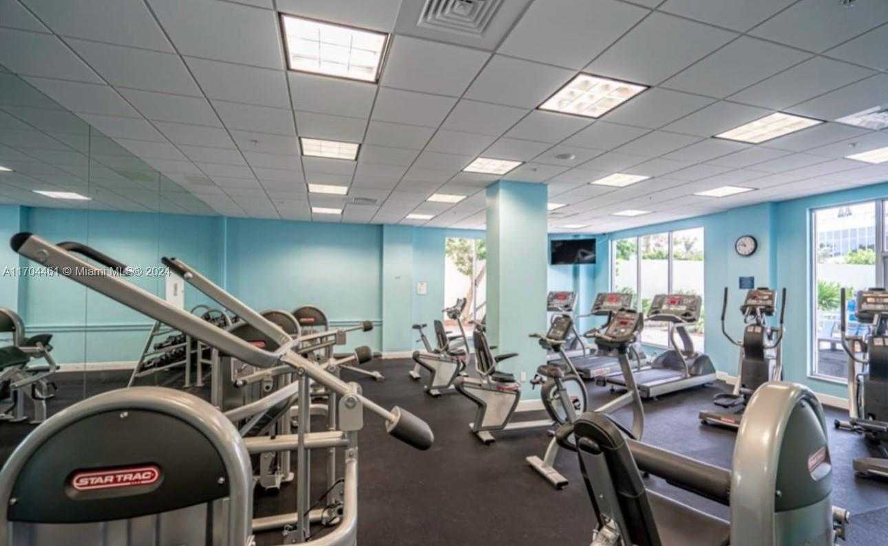 Small Image of 4001 SOUTH OCEAN DR #4D, Hollywood Number 24