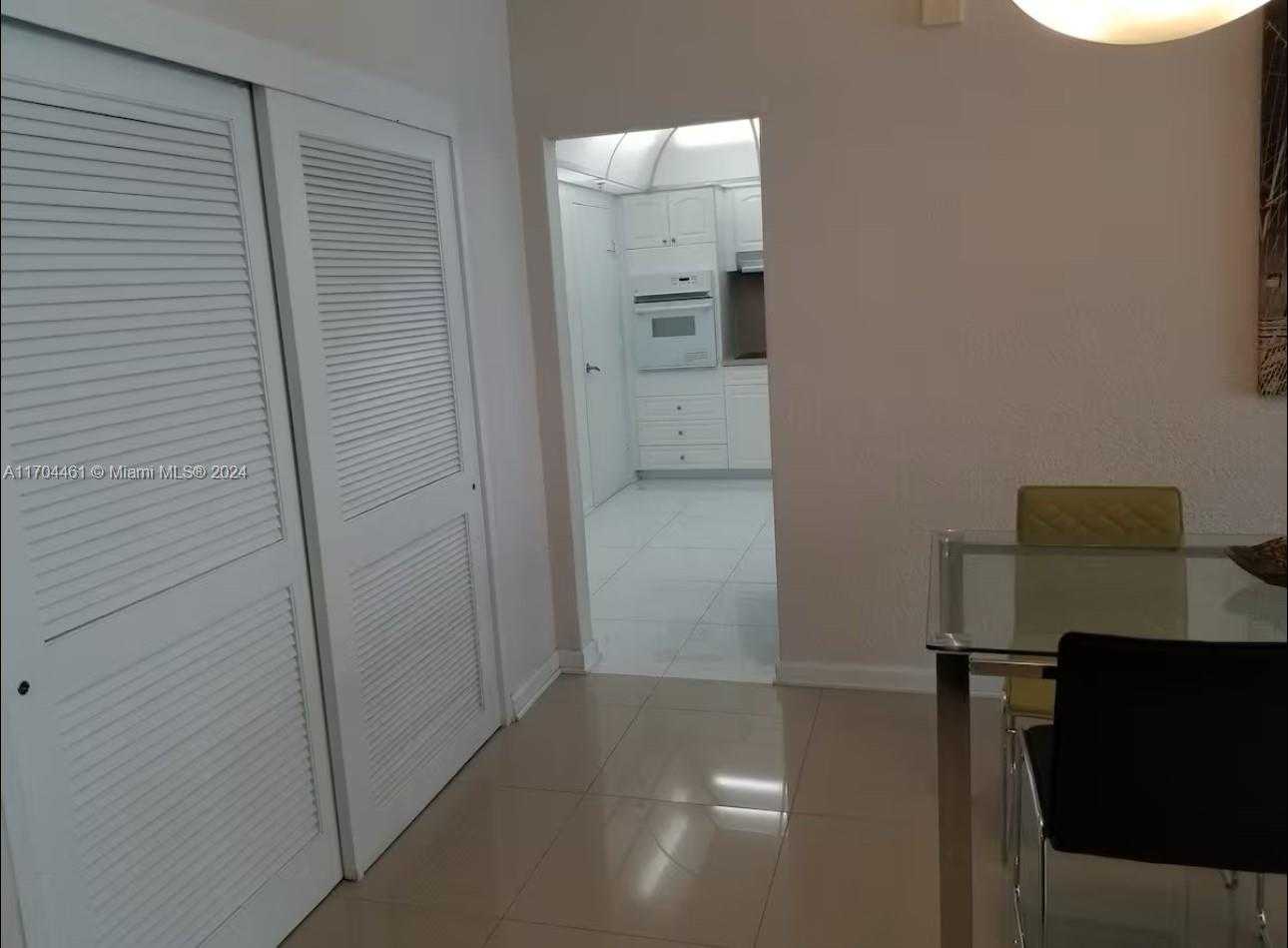 Small Image of 4001 SOUTH OCEAN DR #4D, Hollywood Number 7