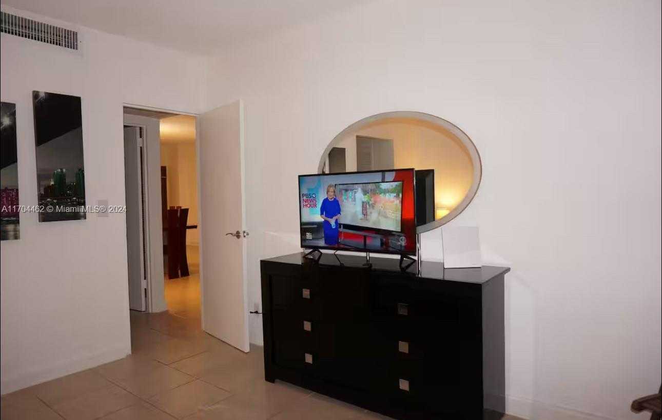 Small Image of 4001 SOUTH OCEAN DR #12C, Hollywood Number 14