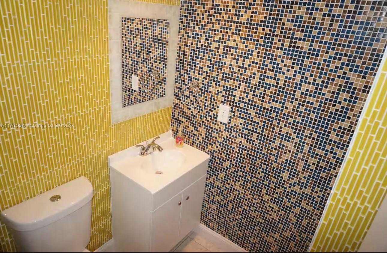 Small Image of 4001 SOUTH OCEAN DR #12C, Hollywood Number 22
