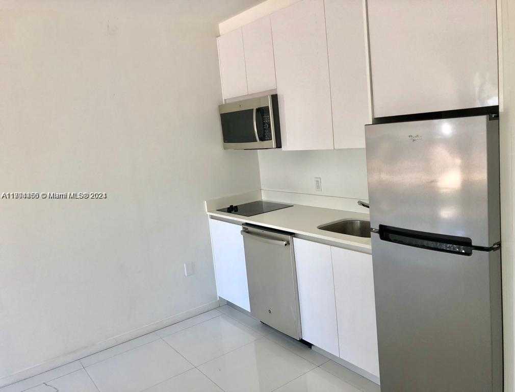 Small Image of 801 15TH ST #107, Miami Beach Number 5