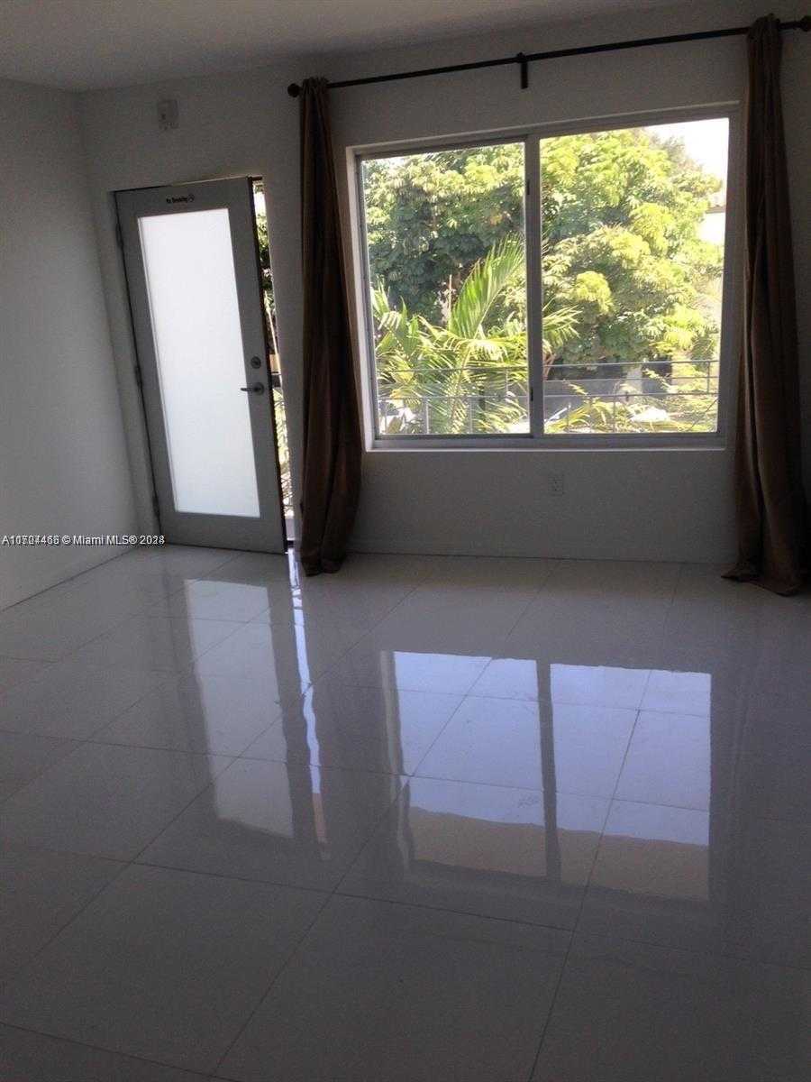 Small Image of 801 15TH ST #107, Miami Beach Number 8