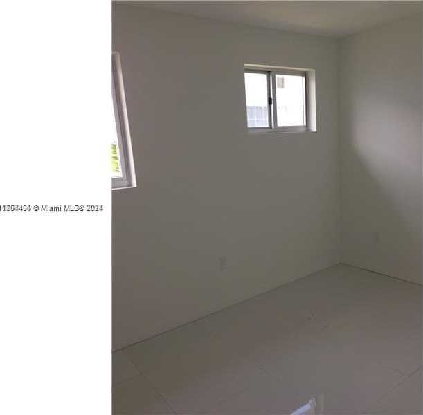 Small Image of 801 15TH ST #107, Miami Beach Number 9