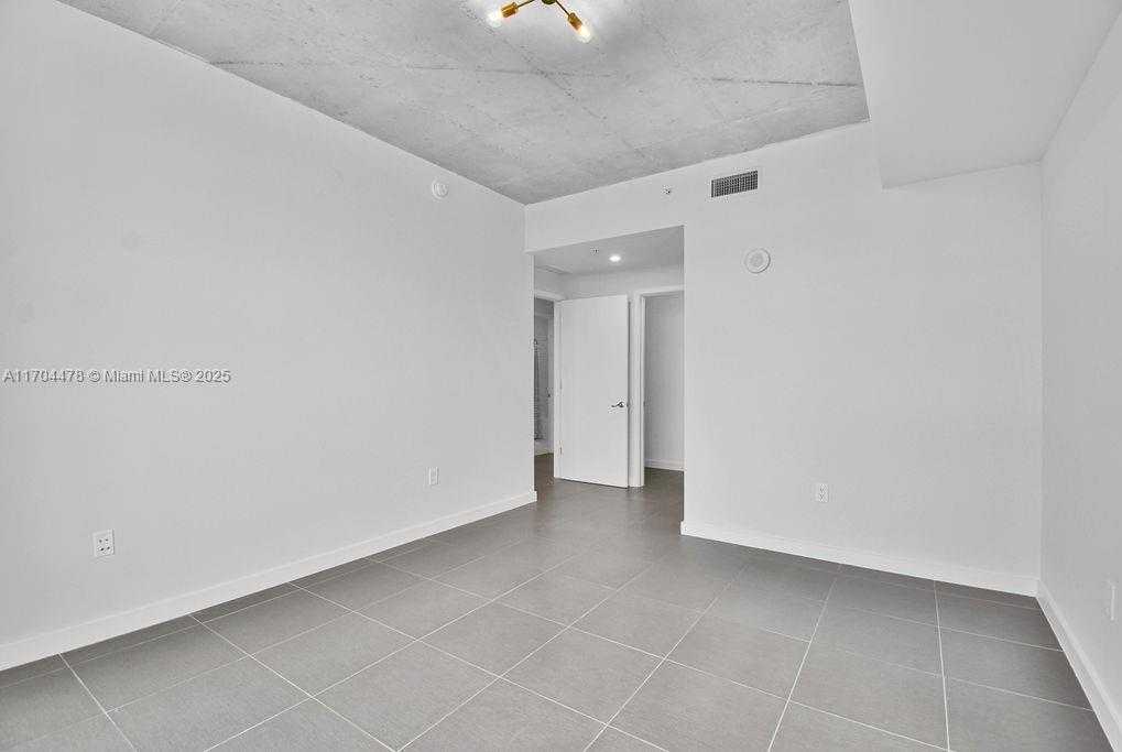 Small Image of 3301 NORTH EAST 1ST AVE #H2509, Miami Number 39