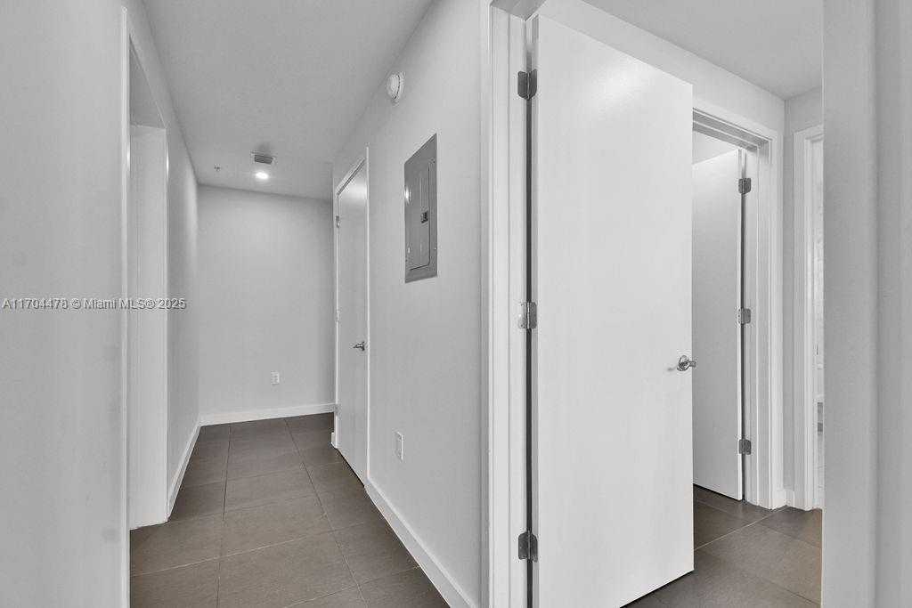 Small Image of 3301 NORTH EAST 1ST AVE #H2509, Miami Number 42