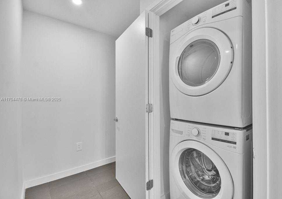 Small Image of 3301 NORTH EAST 1ST AVE #H2509, Miami Number 45