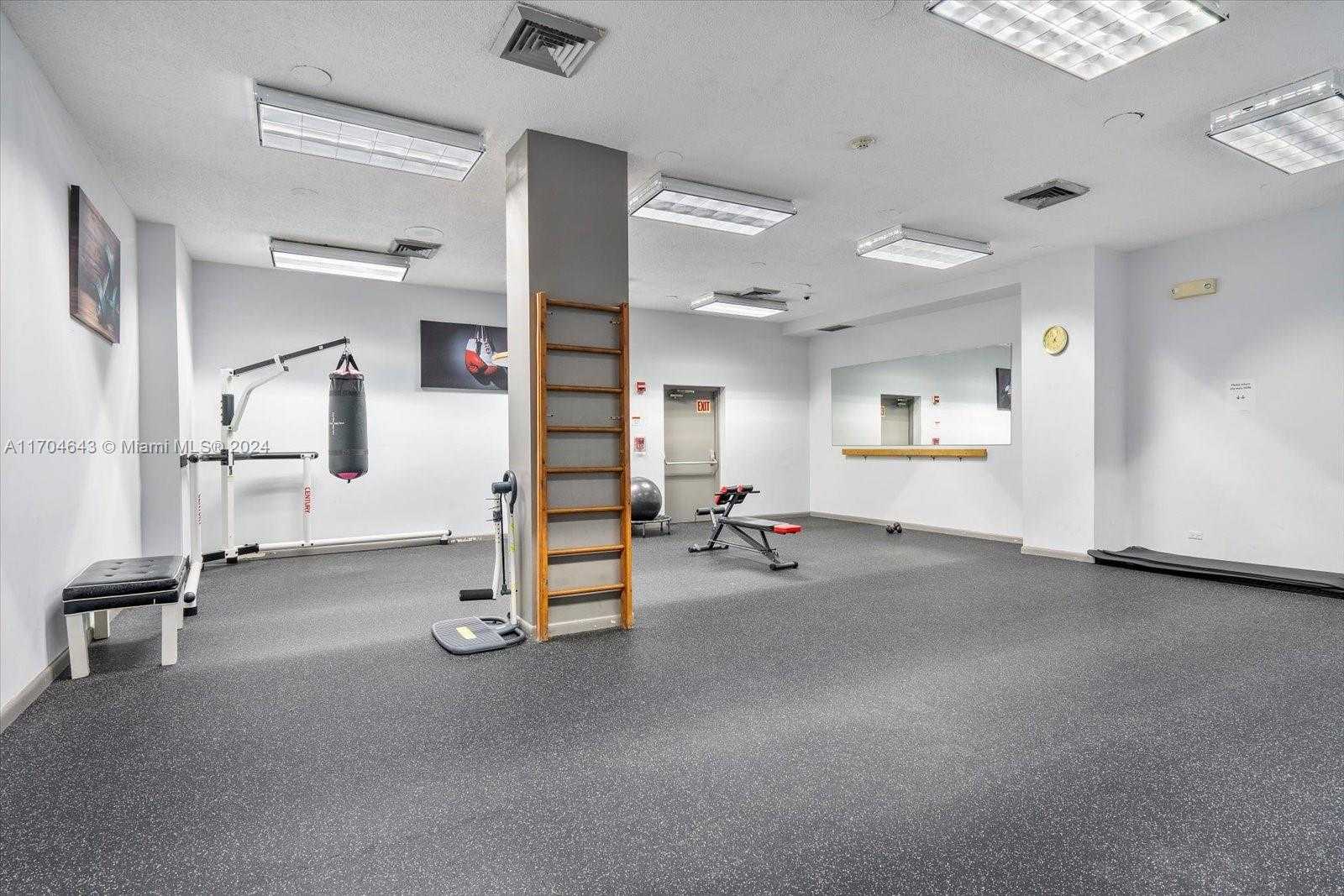 Small Image of 250 174TH ST #2110, Sunny Isles Beach Number 12
